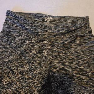 Cascade Blue Capri Legging